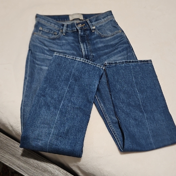 Everlane Denim - Everlane The Cheeky Straight Jeans in Medium Blue